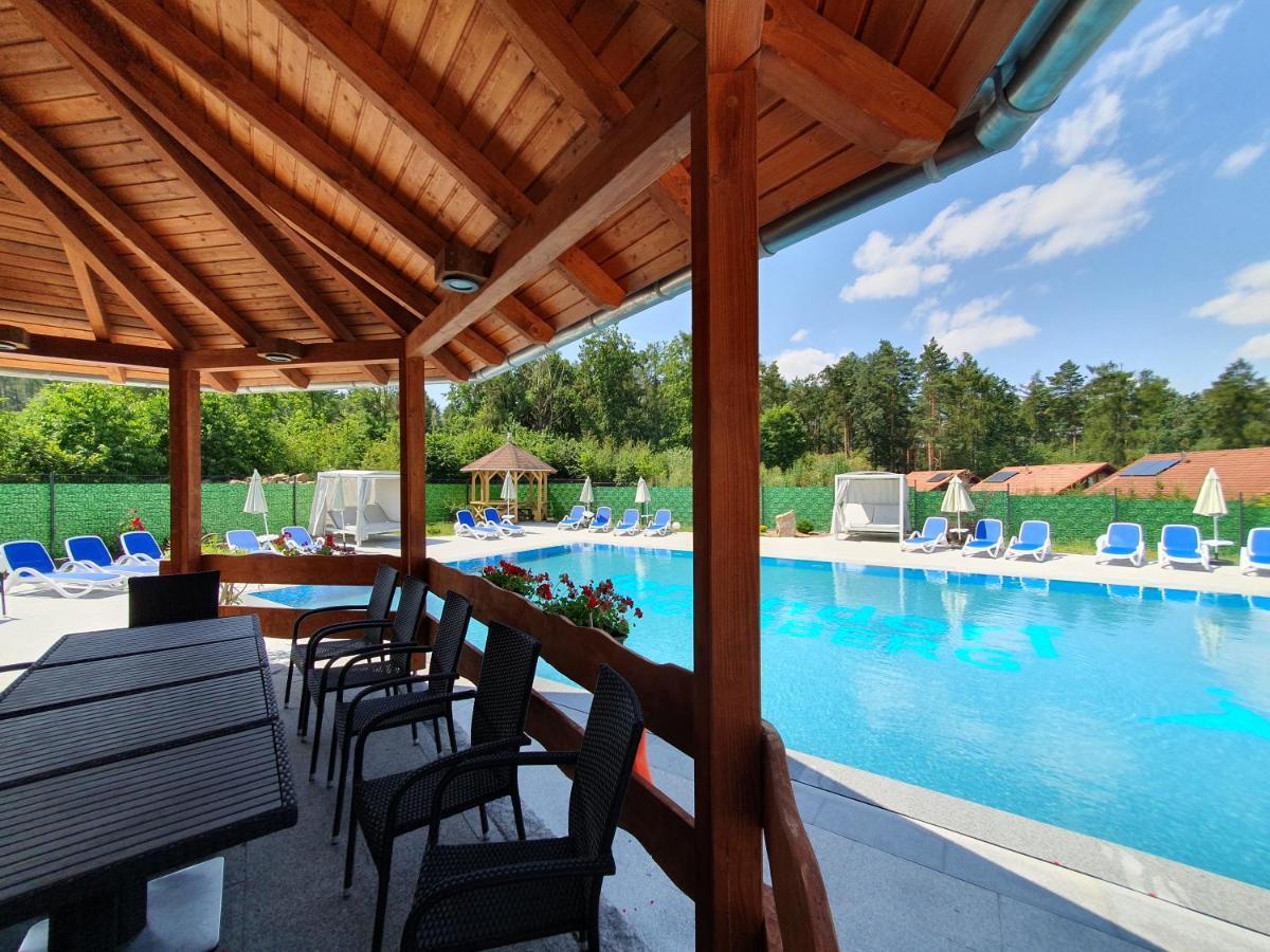 เฟรีนดอร์ฟ ฟูชส์แบร์ค Villa Schirgiswalde-Kirschau ภายนอก รูปภาพ