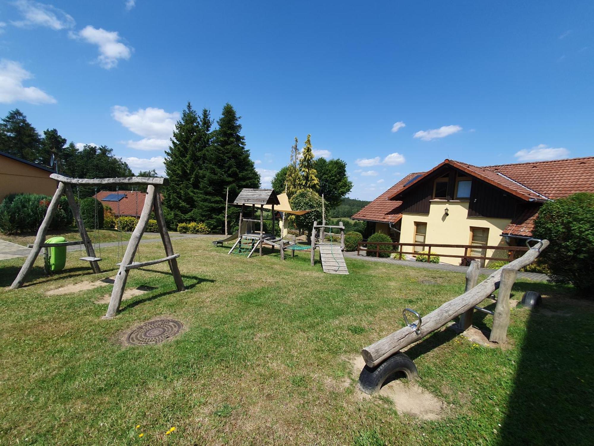 เฟรีนดอร์ฟ ฟูชส์แบร์ค Villa Schirgiswalde-Kirschau ภายนอก รูปภาพ
